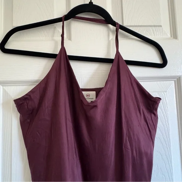 Elegant Burgundy Satin Dress Size large asymmetrical - Picture 4 of 6